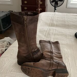 BORN Brown Leather Boots with Zipper